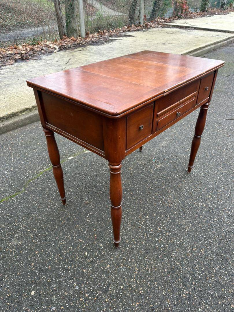 Solid wood dresser in Louis Philippe style from the 20th century.