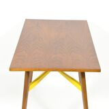 Table low 70s