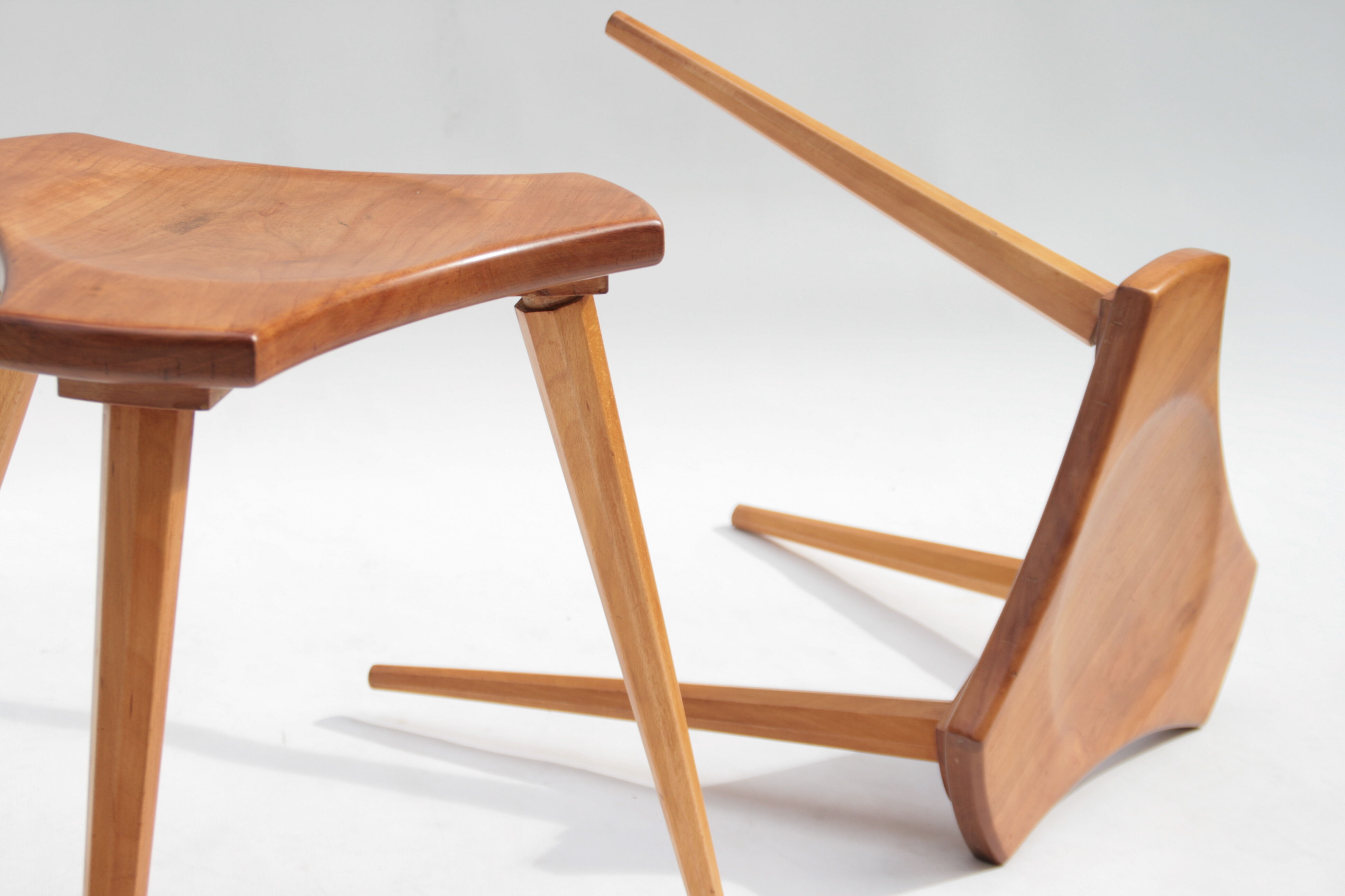 Lot of 2 beech and elm stools, France, 1950s