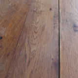 Extendable farm table