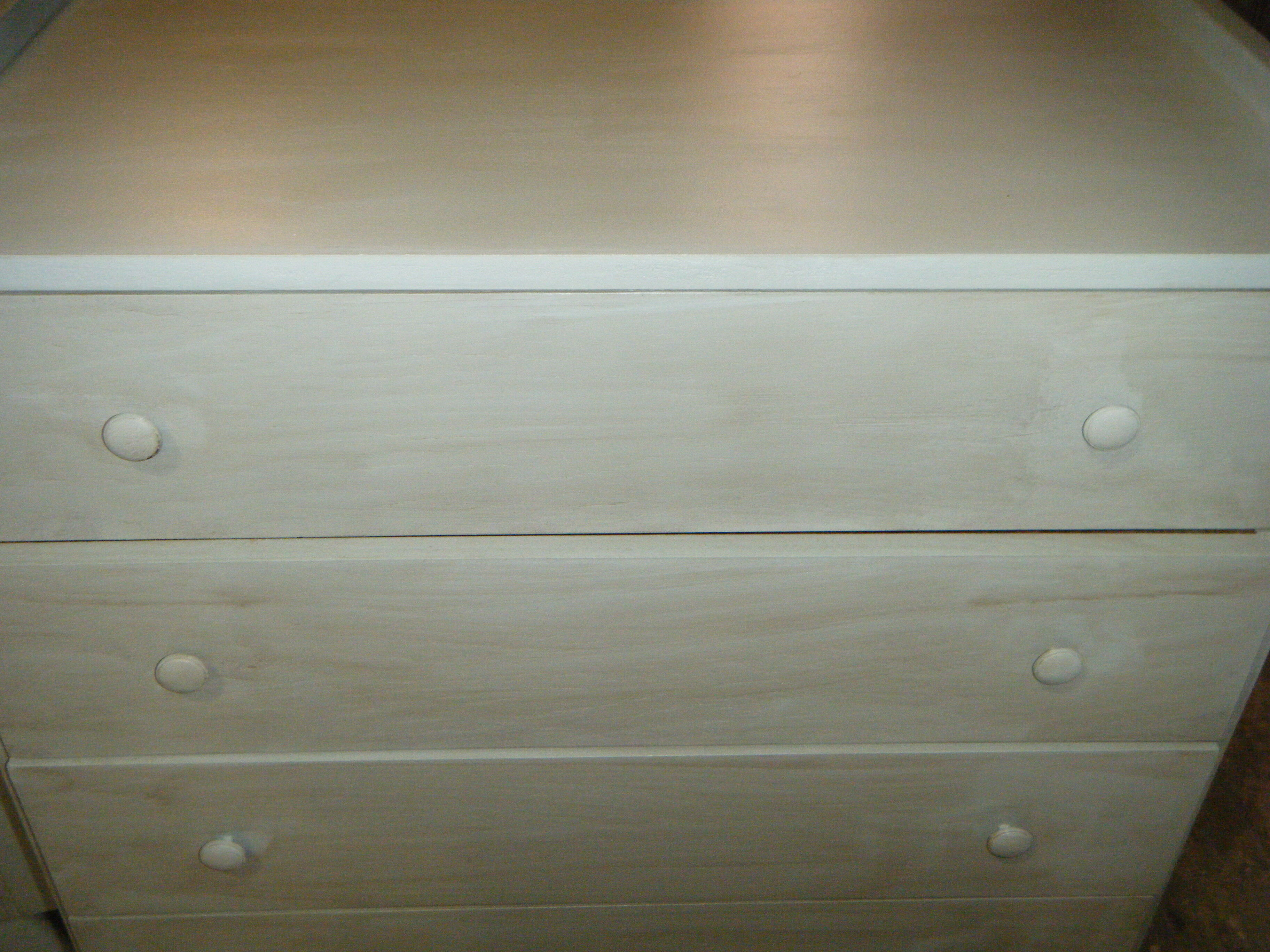 Commode parisienne shaby verte
