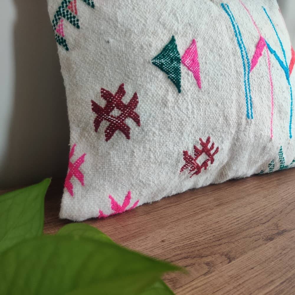 Coussin berbère kilim coloré