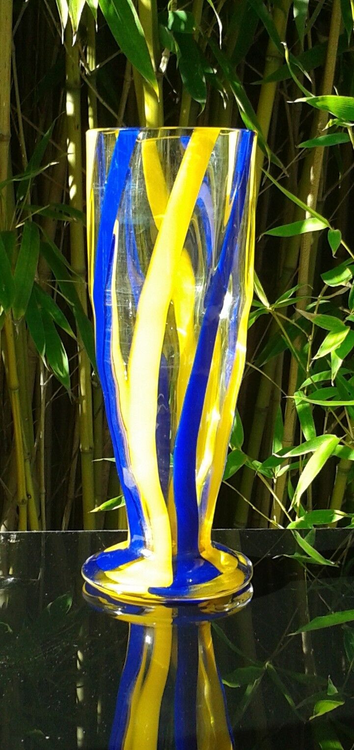 Vase LA ROCHERE , verre soufflé ,couleurs jaune et bleu Selency