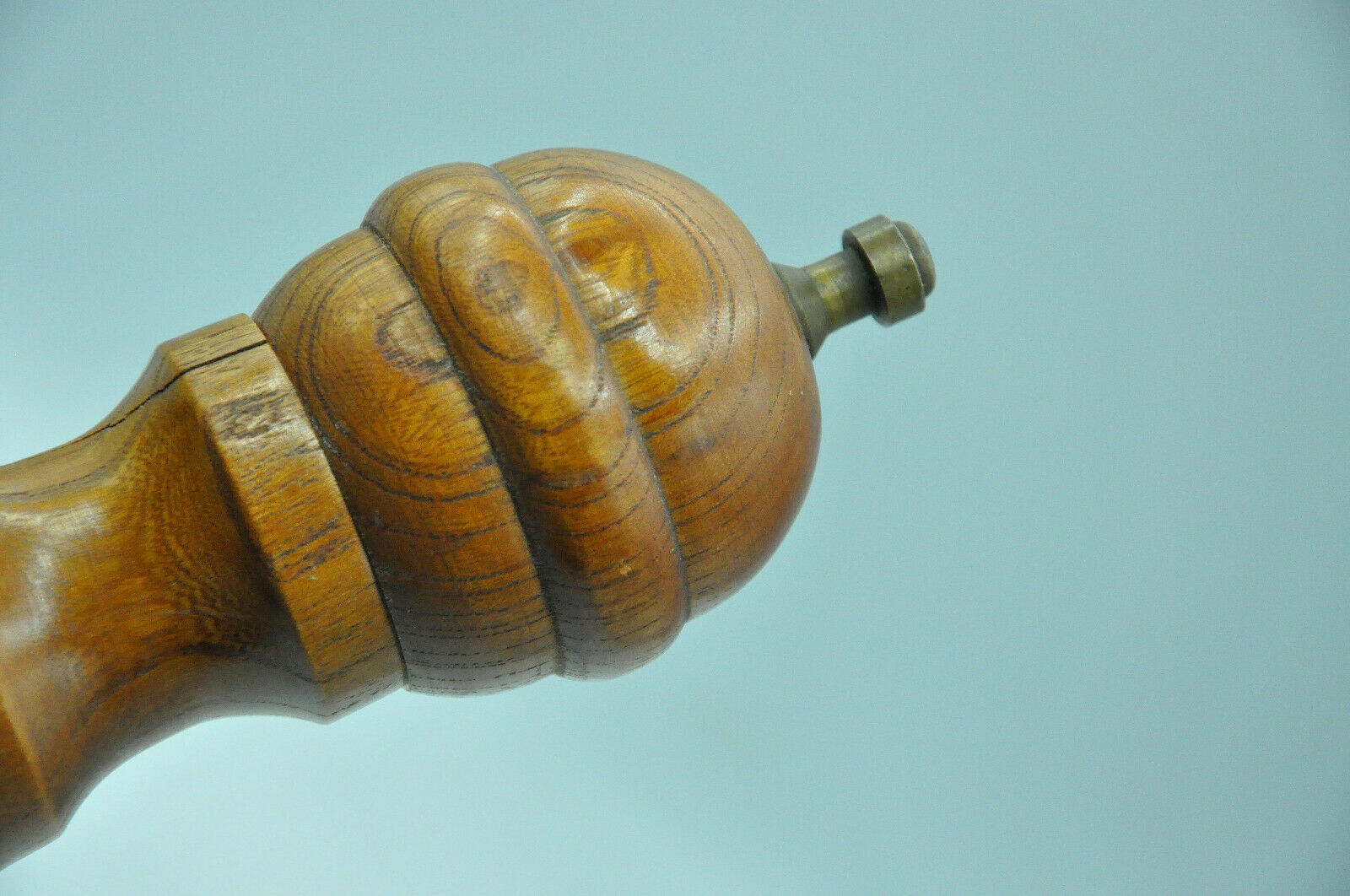 Functional wooden pepper mill deco collection