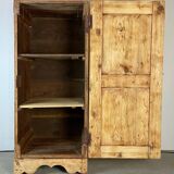 Petite armoire art populaire