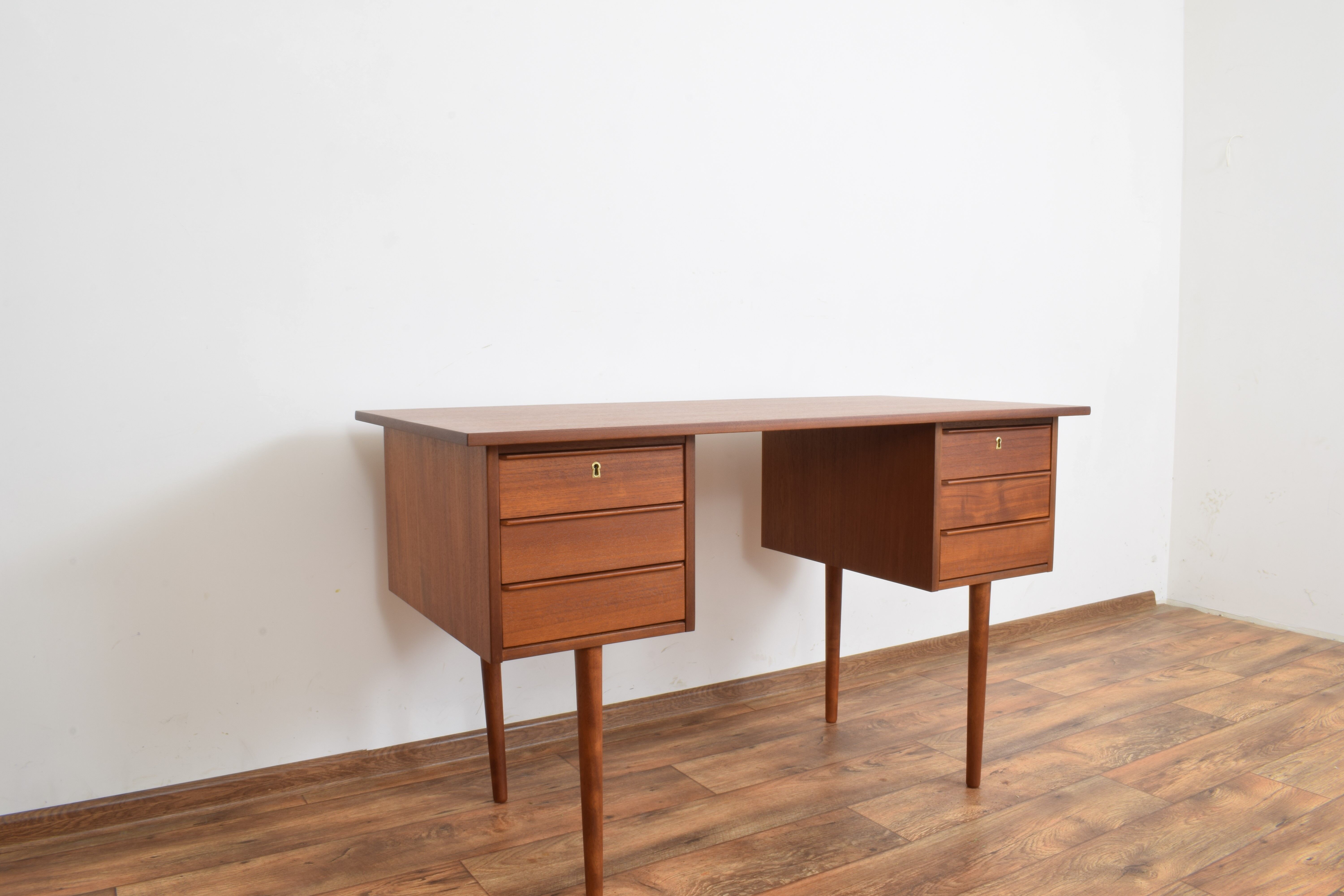 Mid-century teak danish desk, 1960
