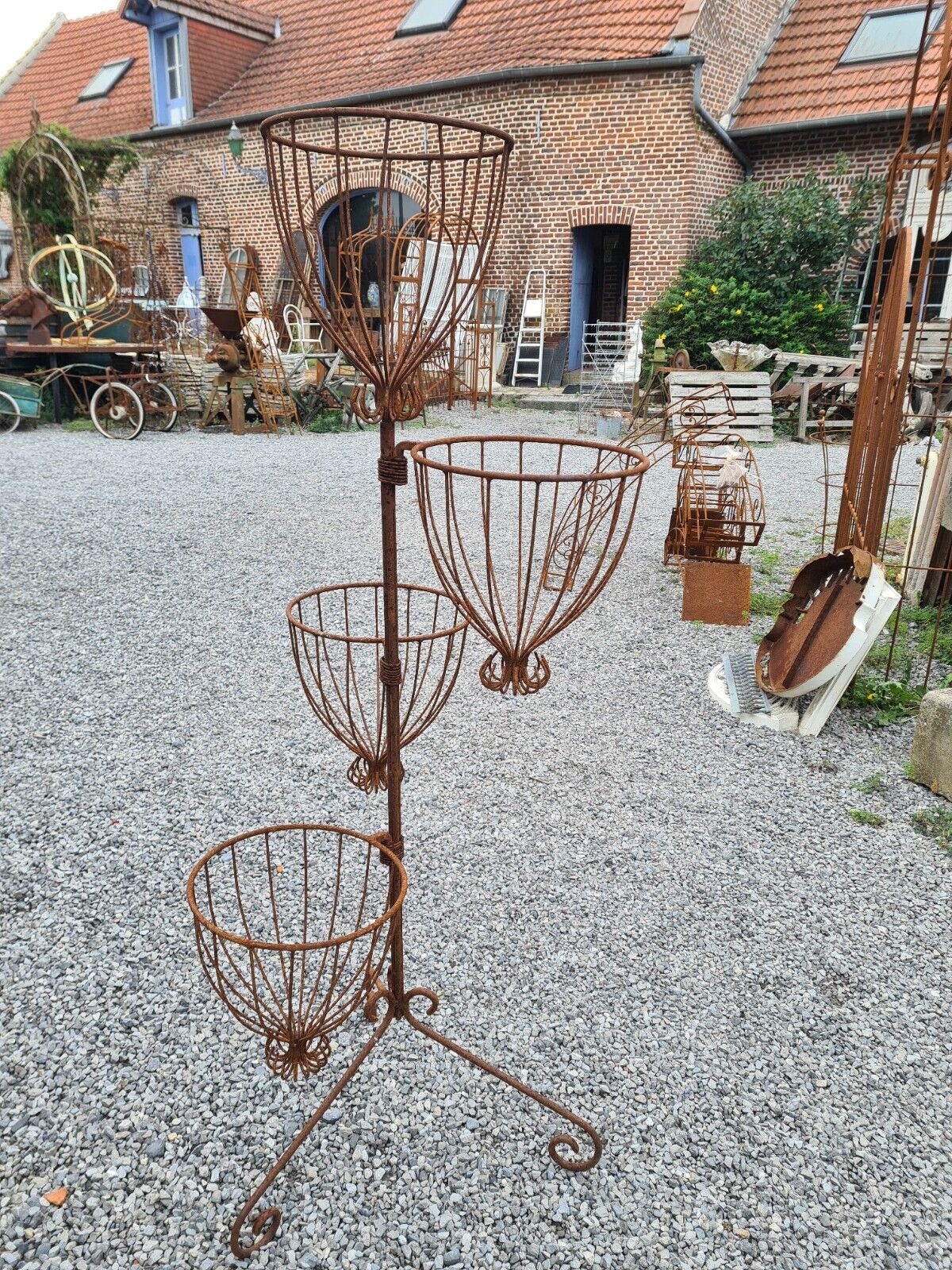 Wrought iron planter