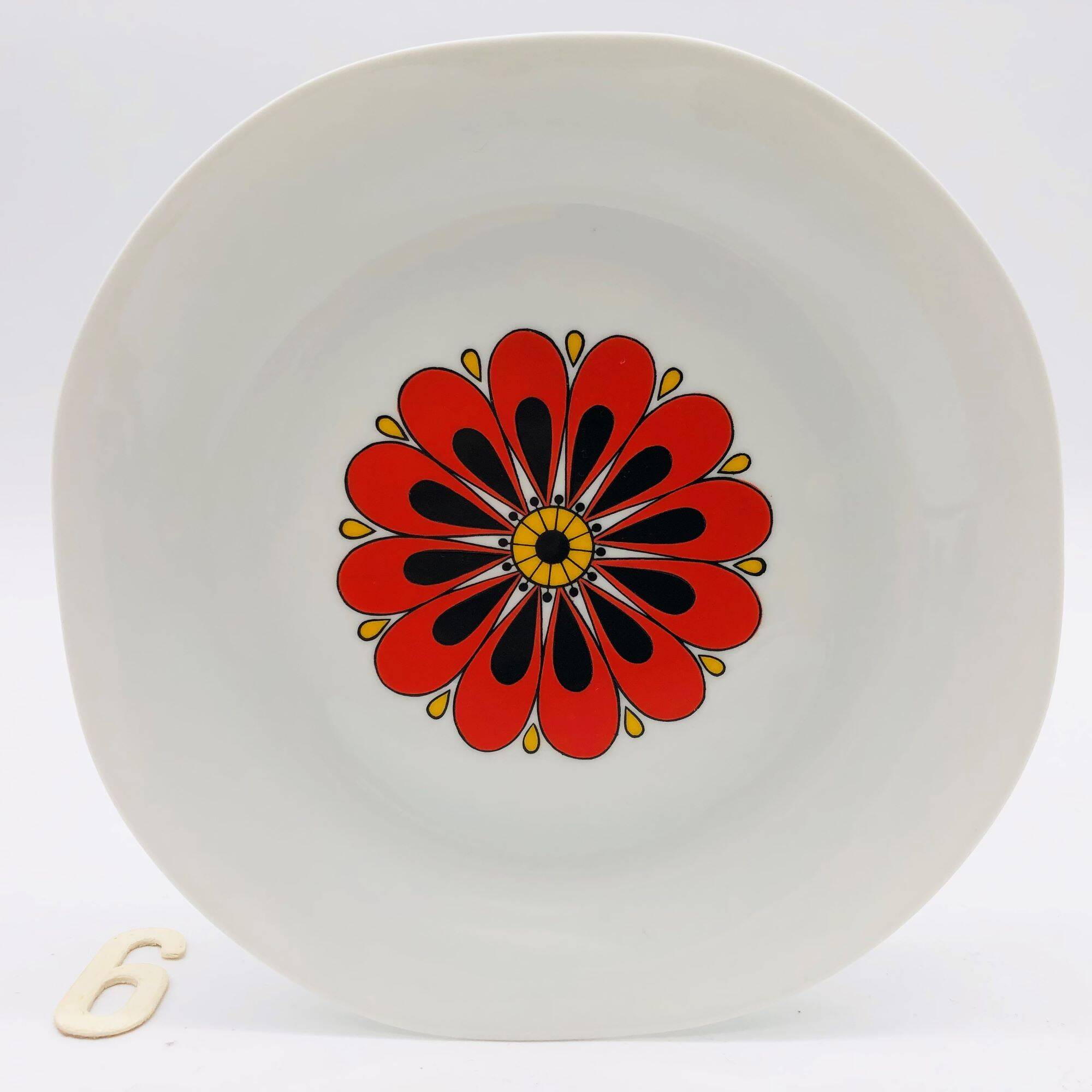 Massé Surget, design Jacques-André Souchet. 6 Dessert plates.