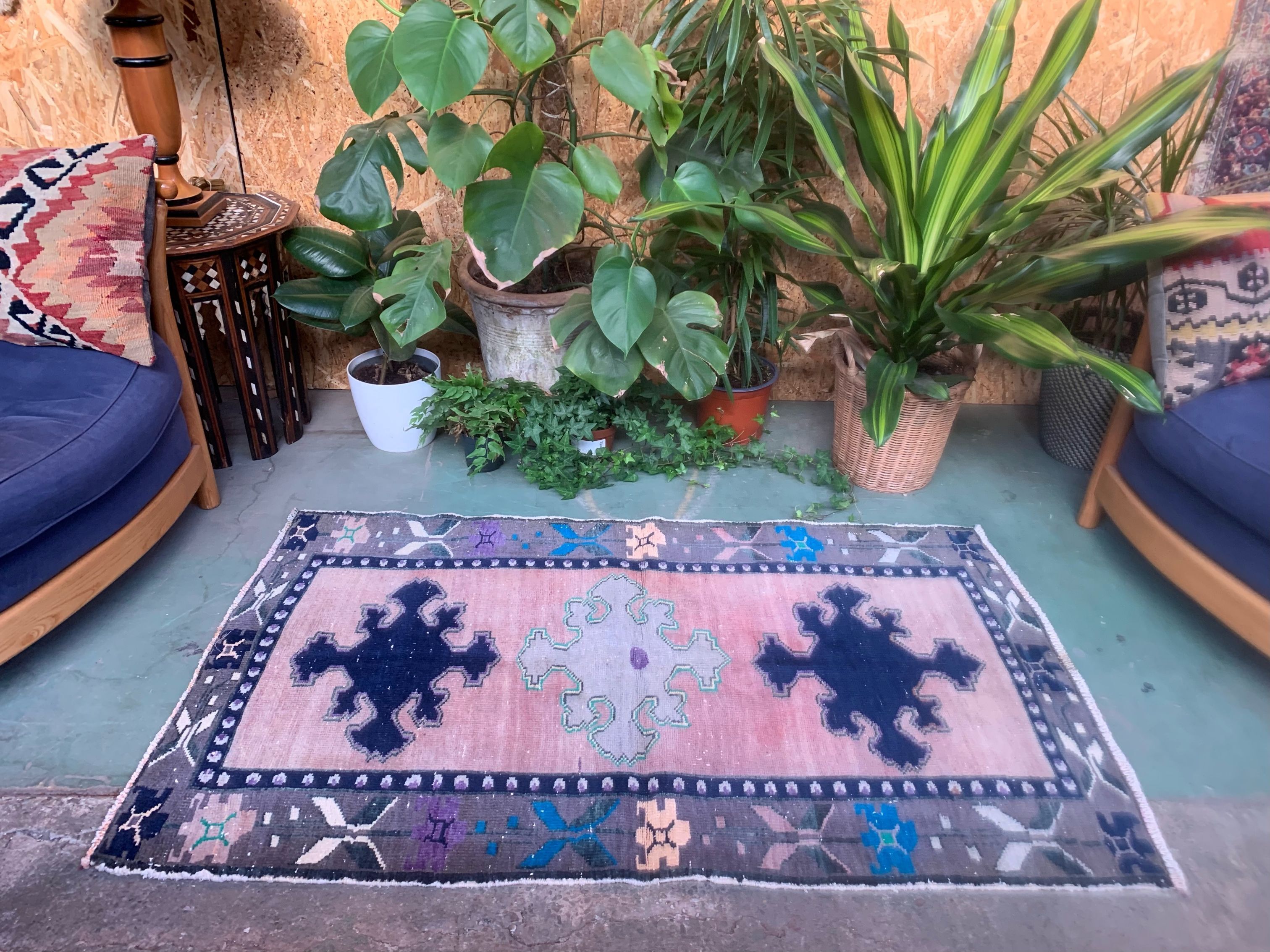 Old turkish Oushak rug 148x85 cm vintage