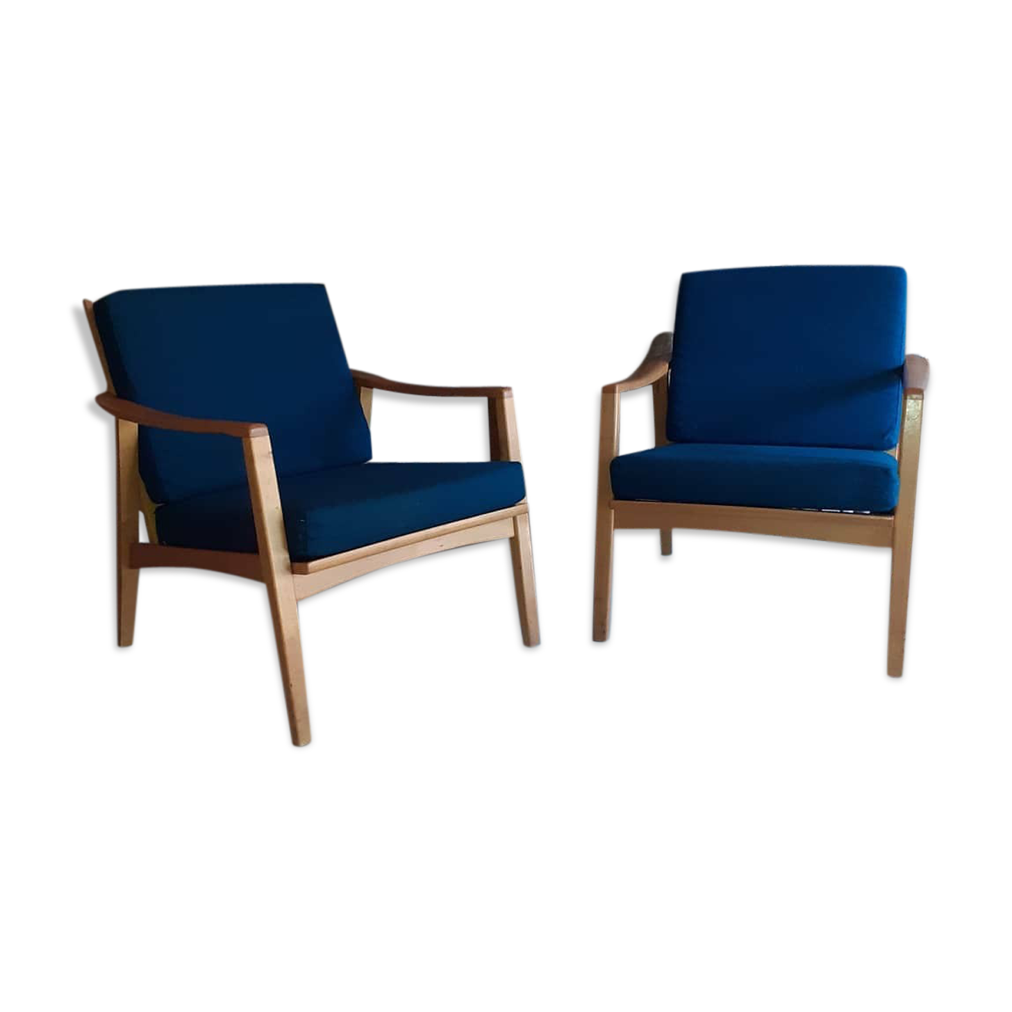 Pair of Scandinavian chairs 70s