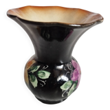 Ancient vase art decoration in ceramic, 11 cm in height.