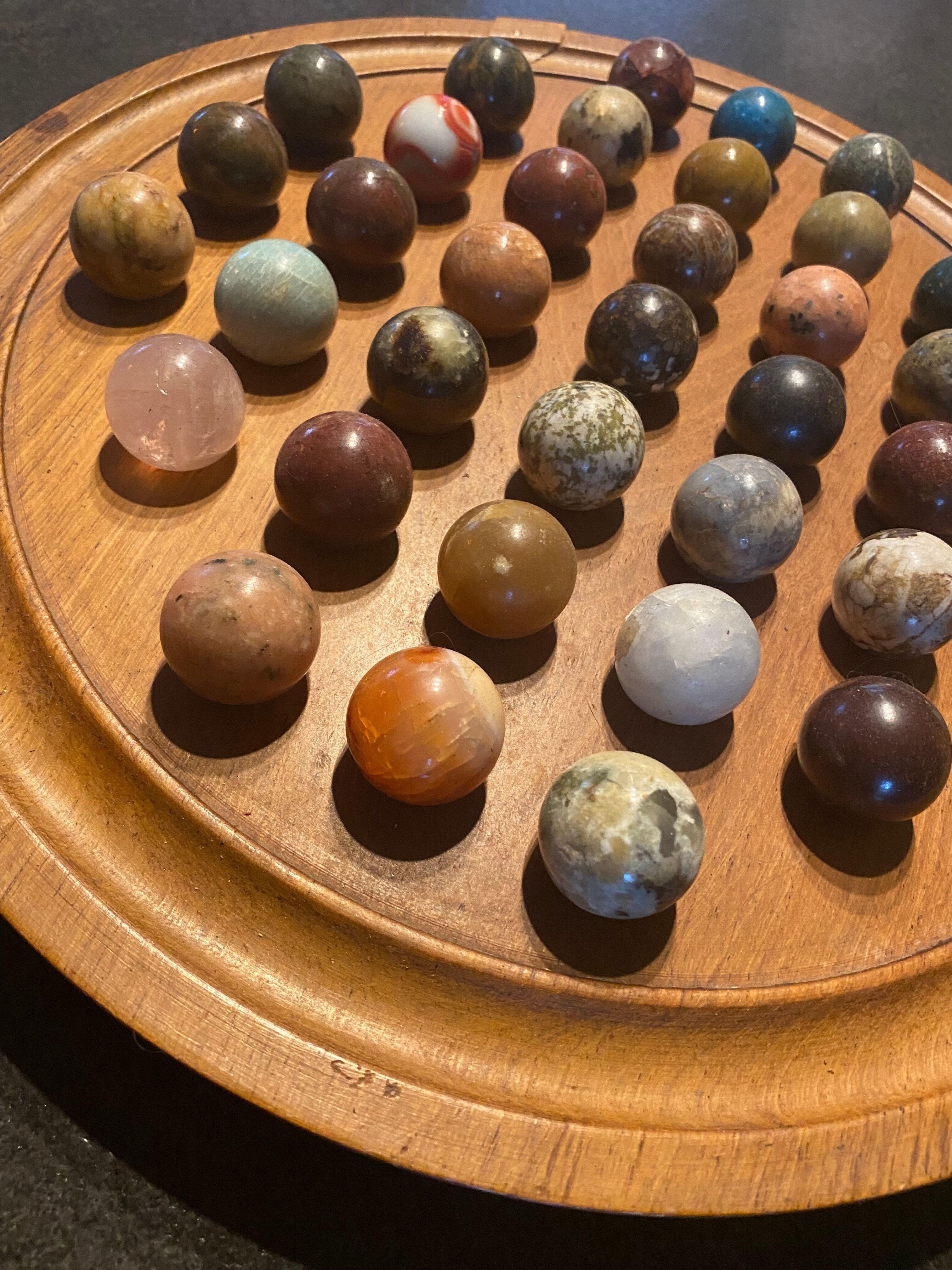 Solitary game of Madagascar, semi-precious stones, rosewood