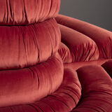 Italian design round sofa in pink velvet