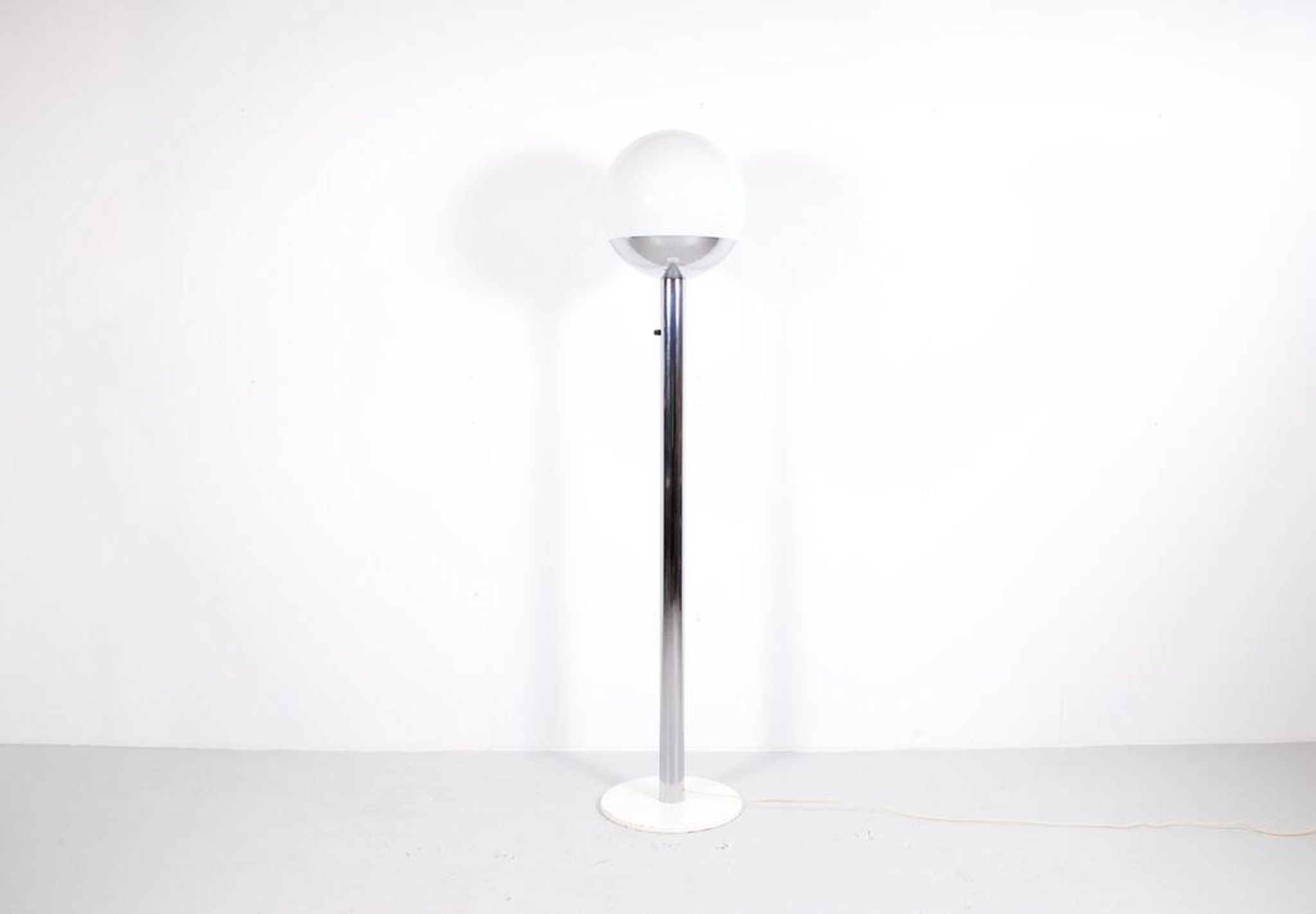 Floor lamp by pia guidetti crippa luci illuminazione publisher 1970's