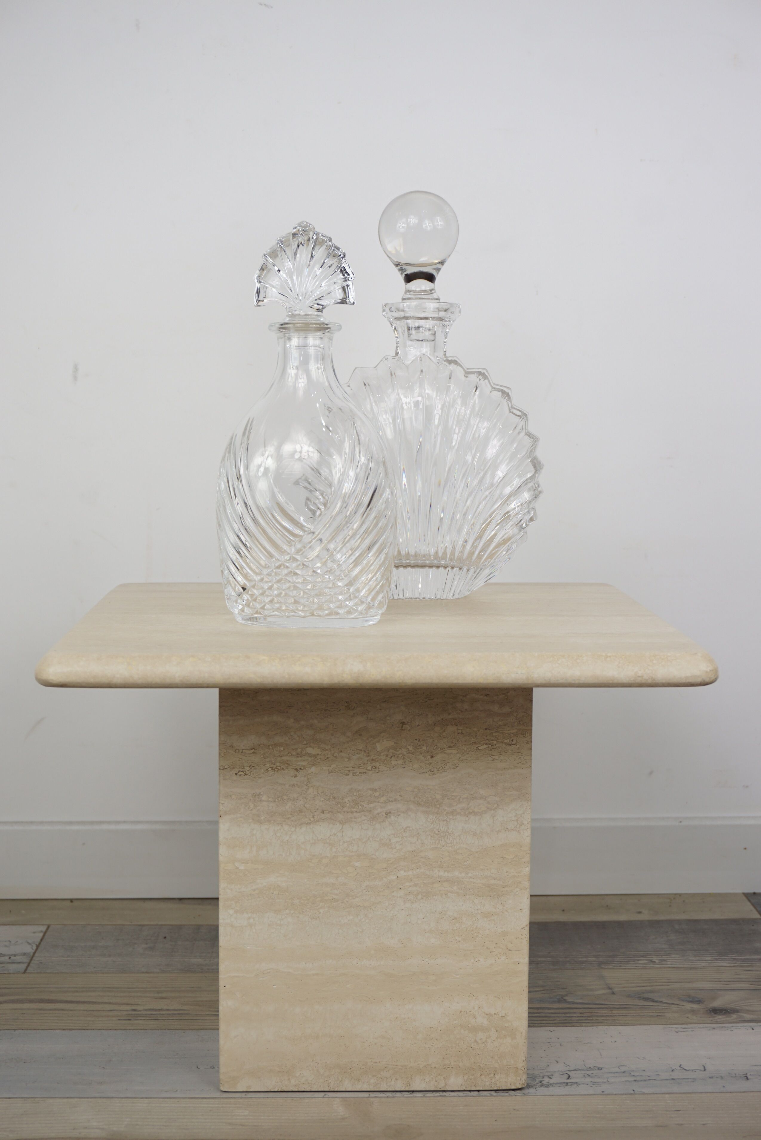 Coffee table in travertine