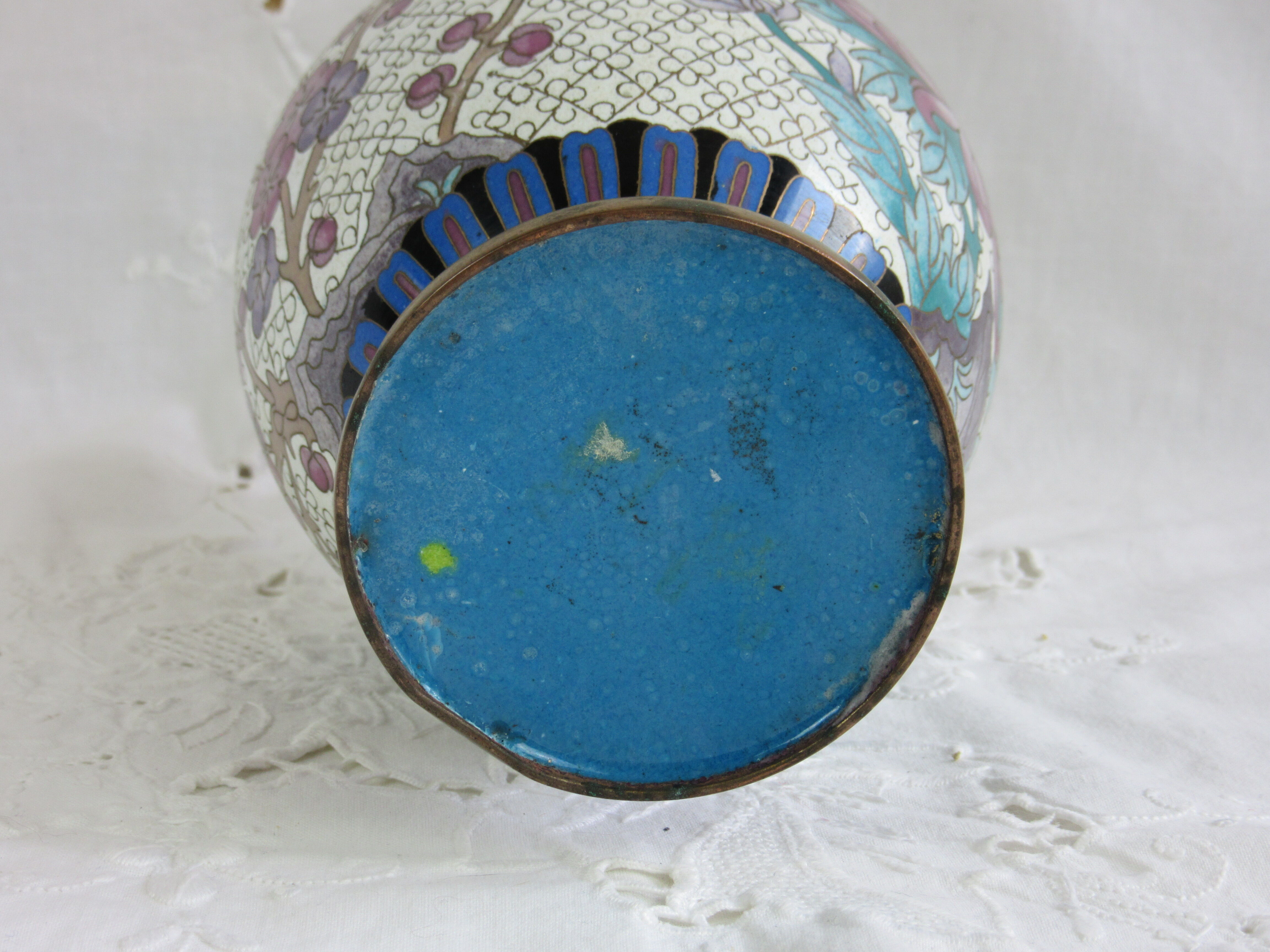 Siloed enamels vase