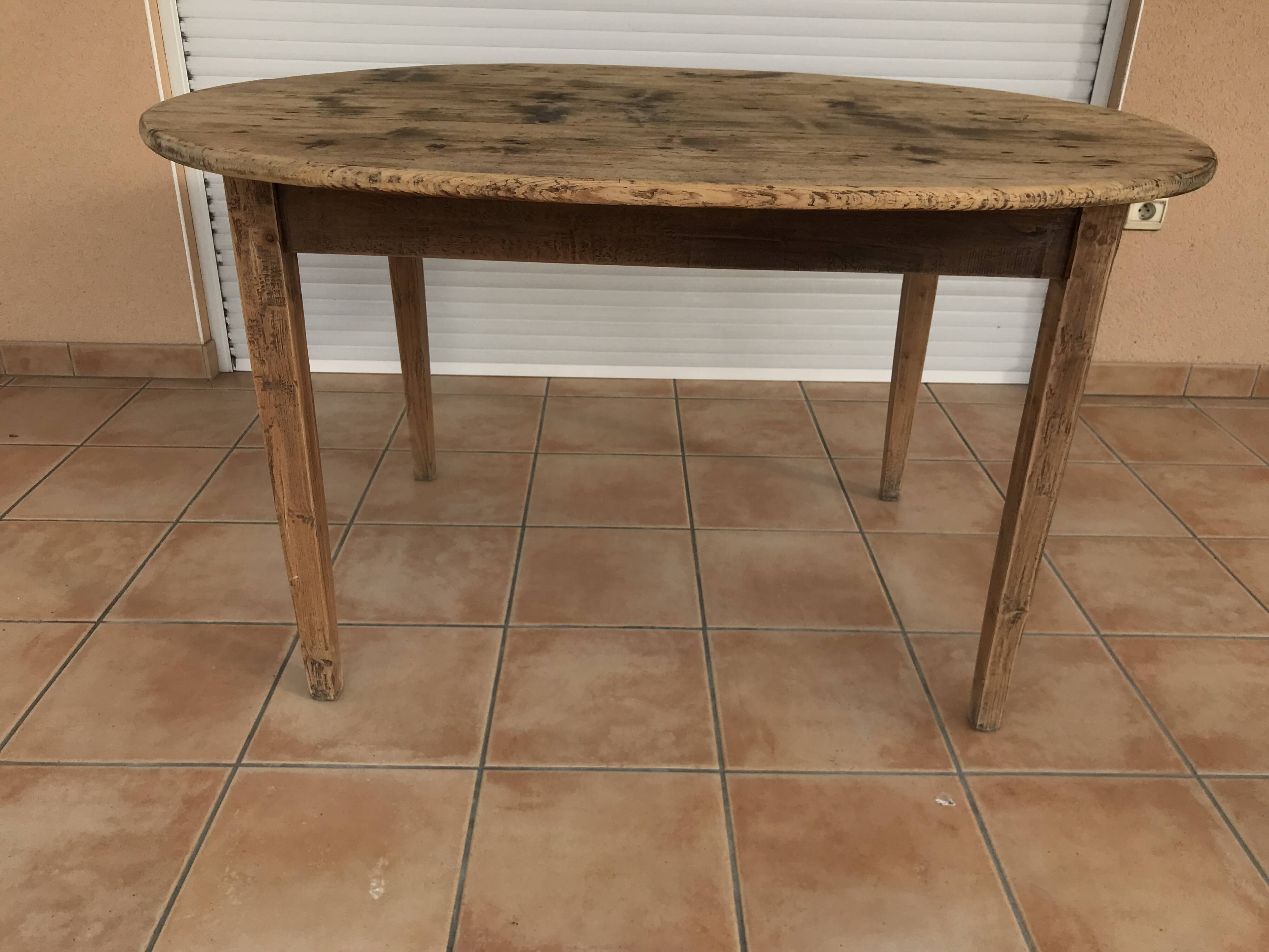 Round Farm Table