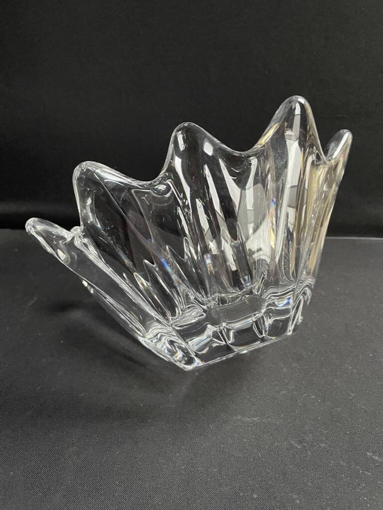 Quadrangular fruit bowl Daum France model Orion