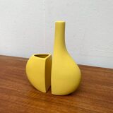 Set of 2 minimalist postmodern Italian vases by Bel Mondo, 1980s.