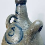 Grey stoneware jug of the botijo type, Spanish gargoulette