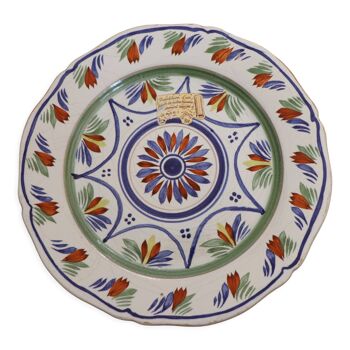 Plate of the Henriot-Quimper earthenware factory