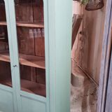 Old showcase