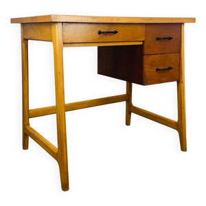 Bureau reconstruction