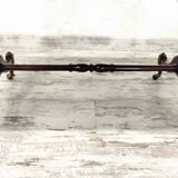 English-style coffee table with flaps