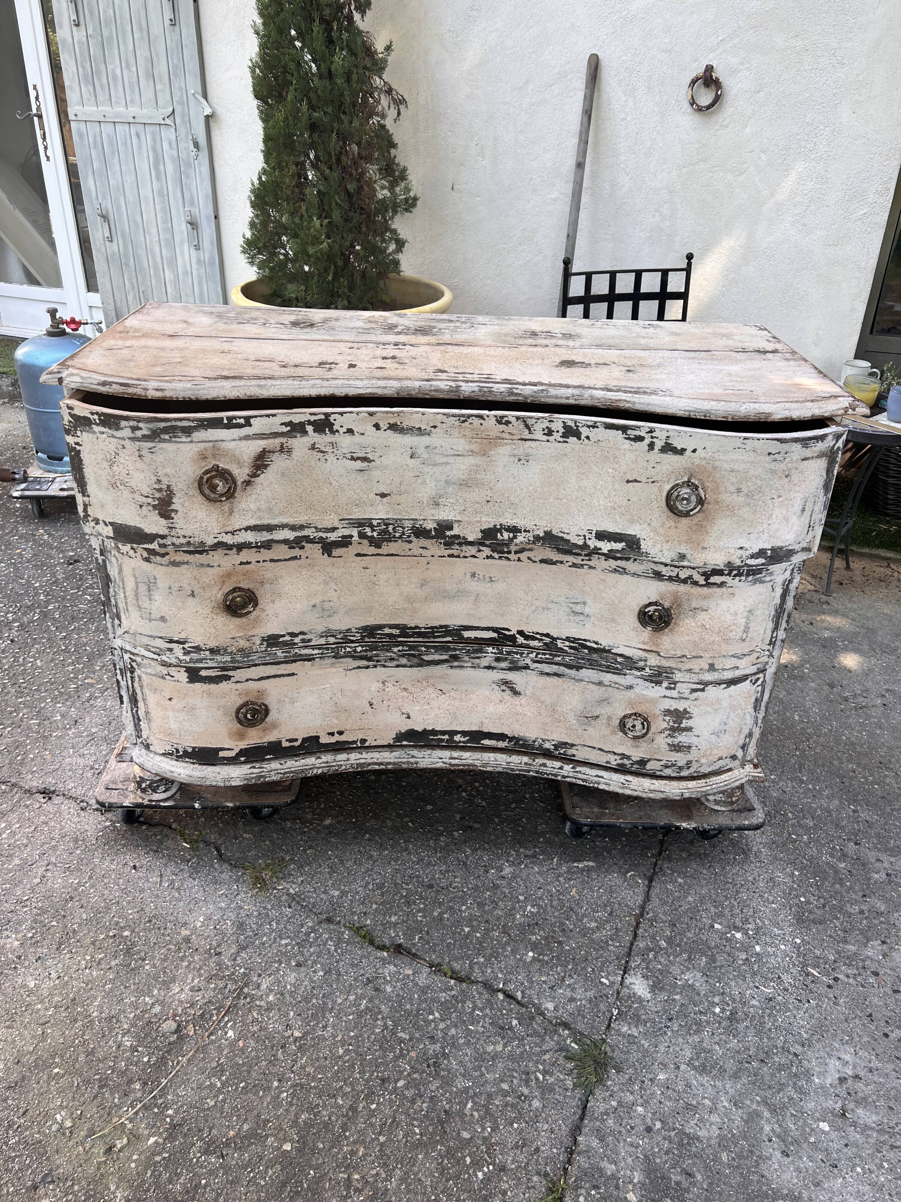 Painted commode from the 18th century