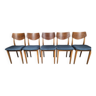 Set of 5 Scandinavian chairs