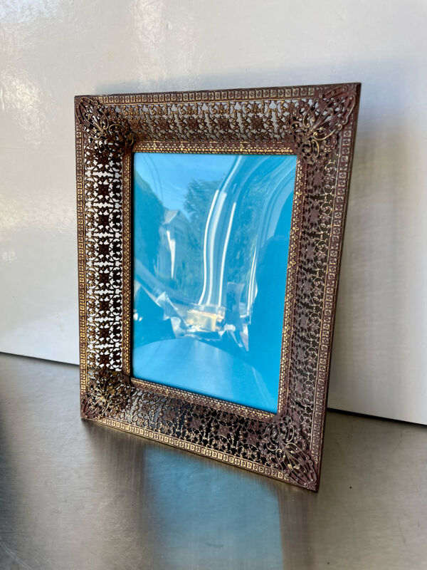 Cadre en métal antique en verre convexe de style baroque