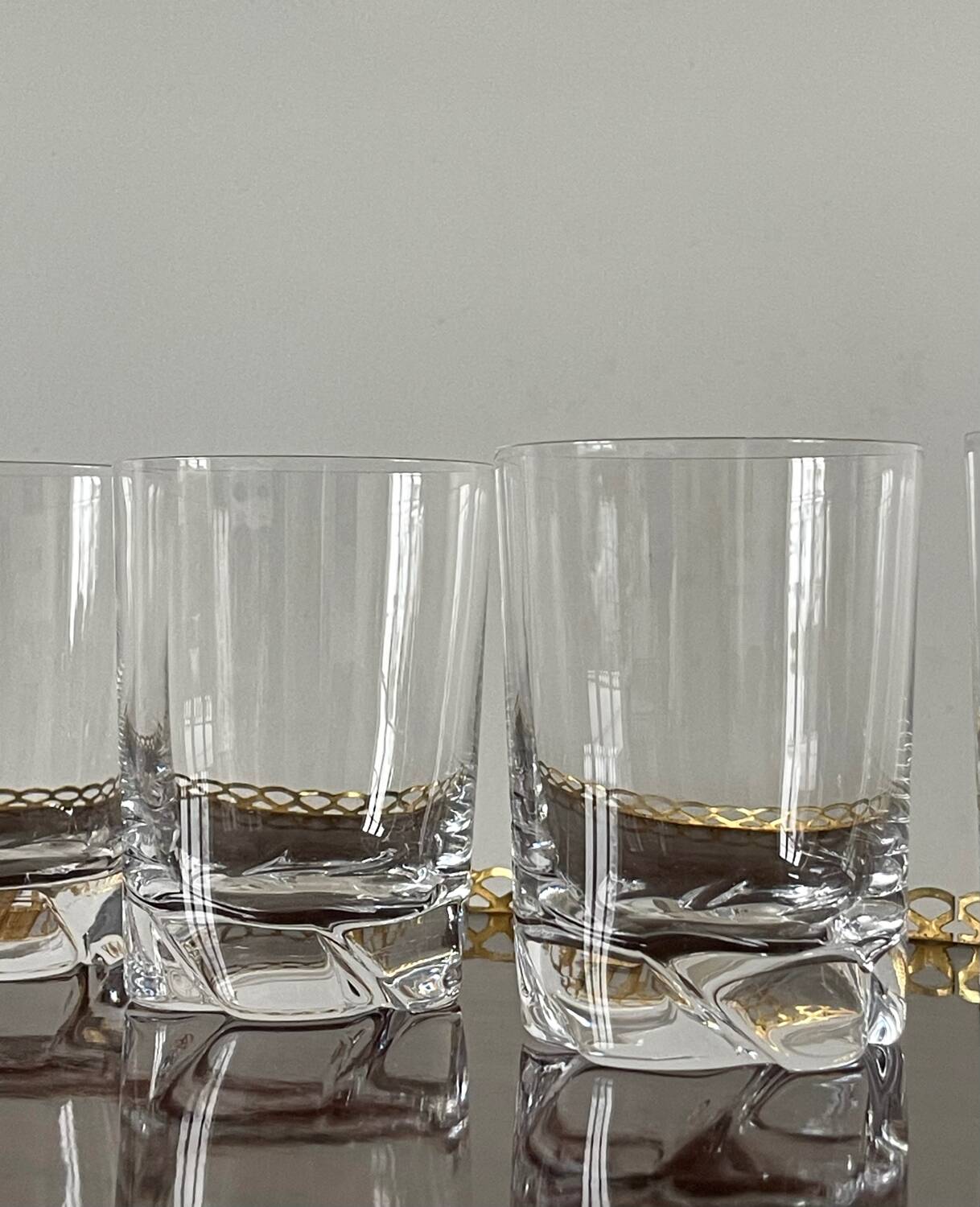 Crystal carafe and 4 glasses Daum France.