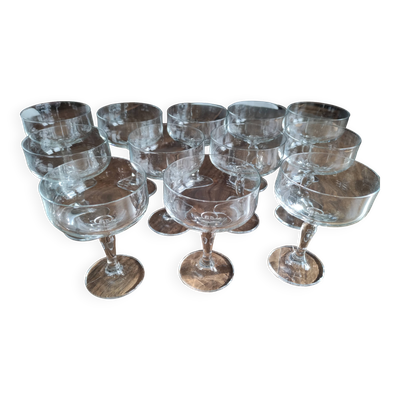 12 coupes à champagne en verre vintage pied galbé