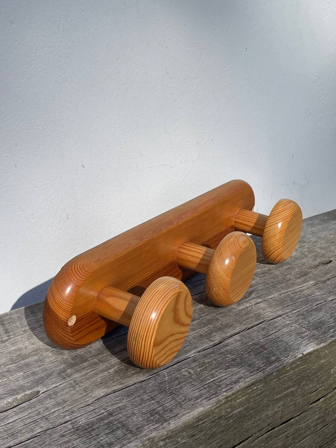 1980 pine wood wall coat rack