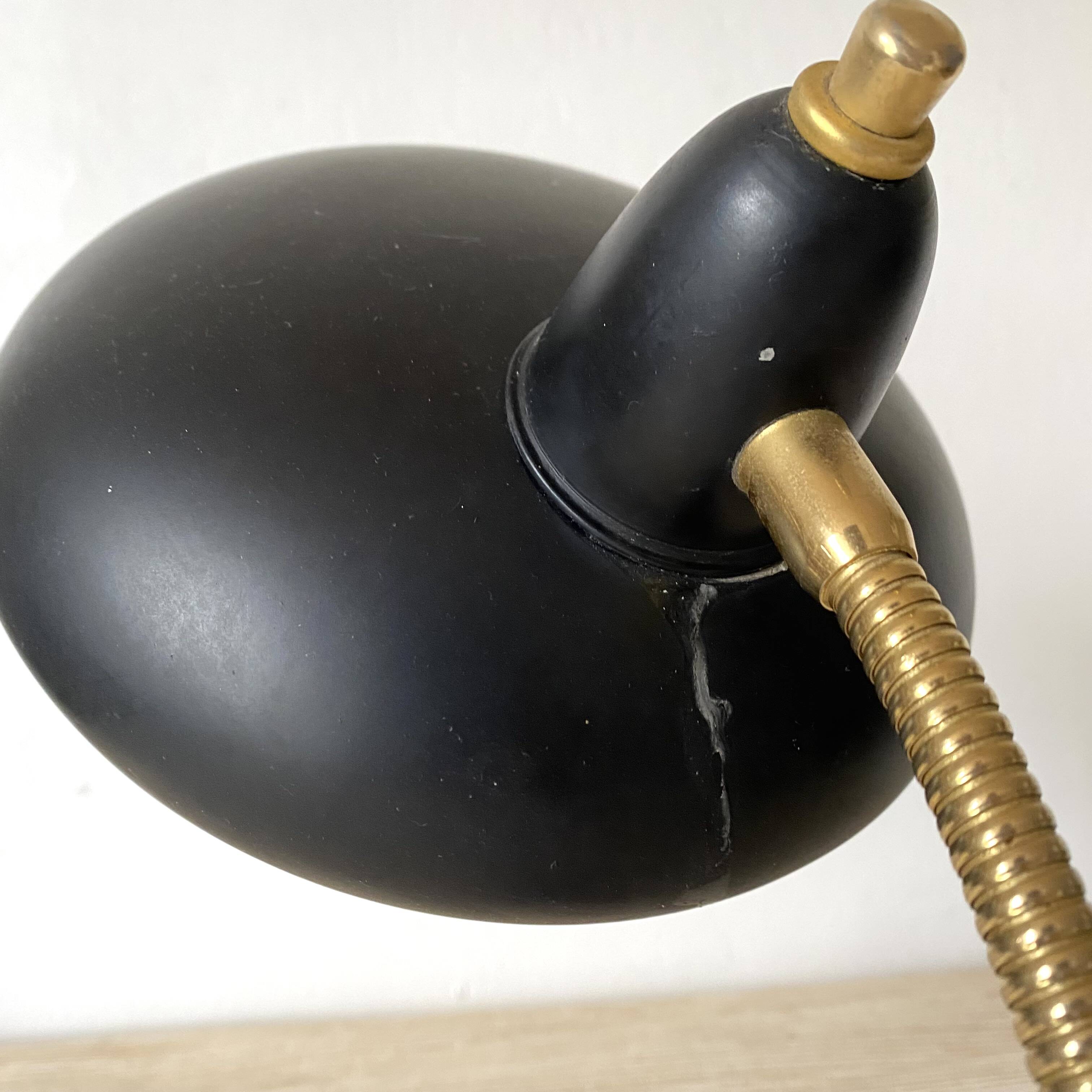 Flexible desk lamp from the 50s and 60s