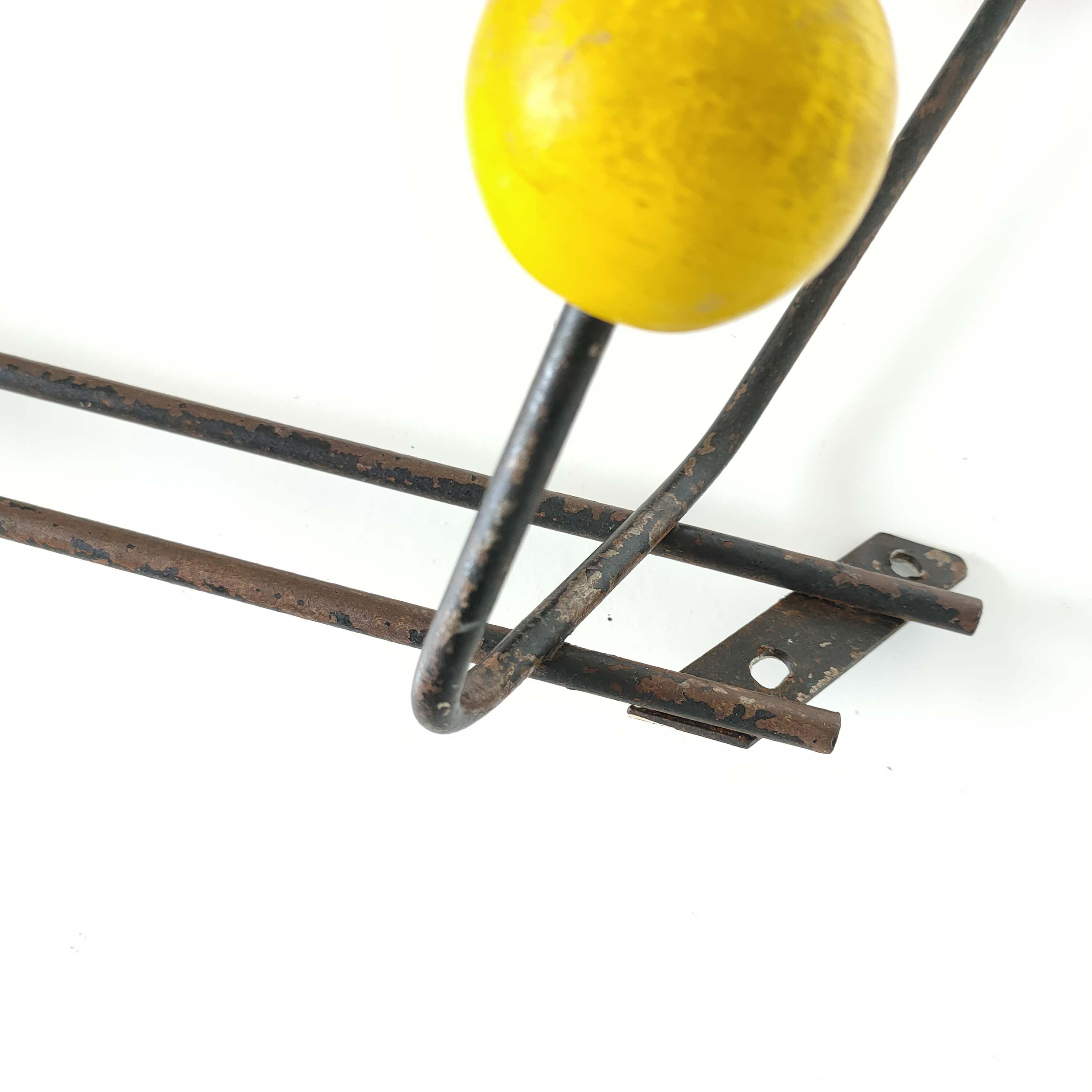 Coat rack 4 patères balls colors 1950