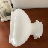 Opaline globe