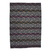 Tapis kilim turc à rayures grises et noires