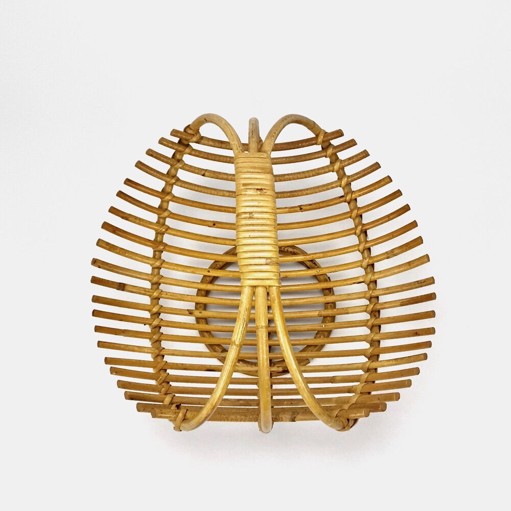 Stylized rattan fruit cup
