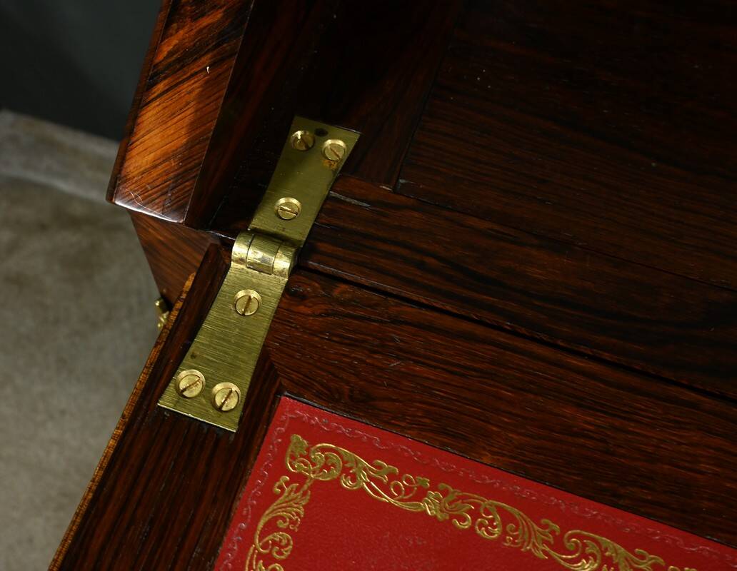 Small Rosewood Lady's Desk, Louis XV Style – Part 2 of the 19th Century