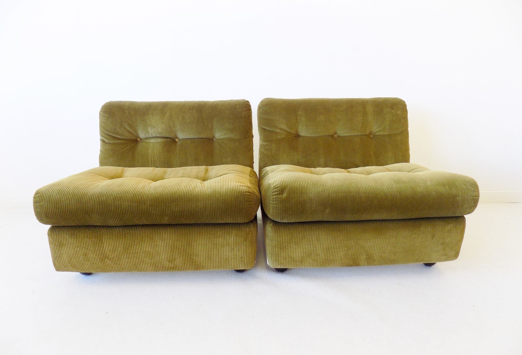Ensemble de 2 chauffeuses de Mario Bellini 70s