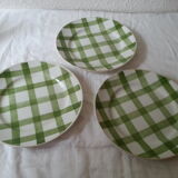 3 green wolves mill plates