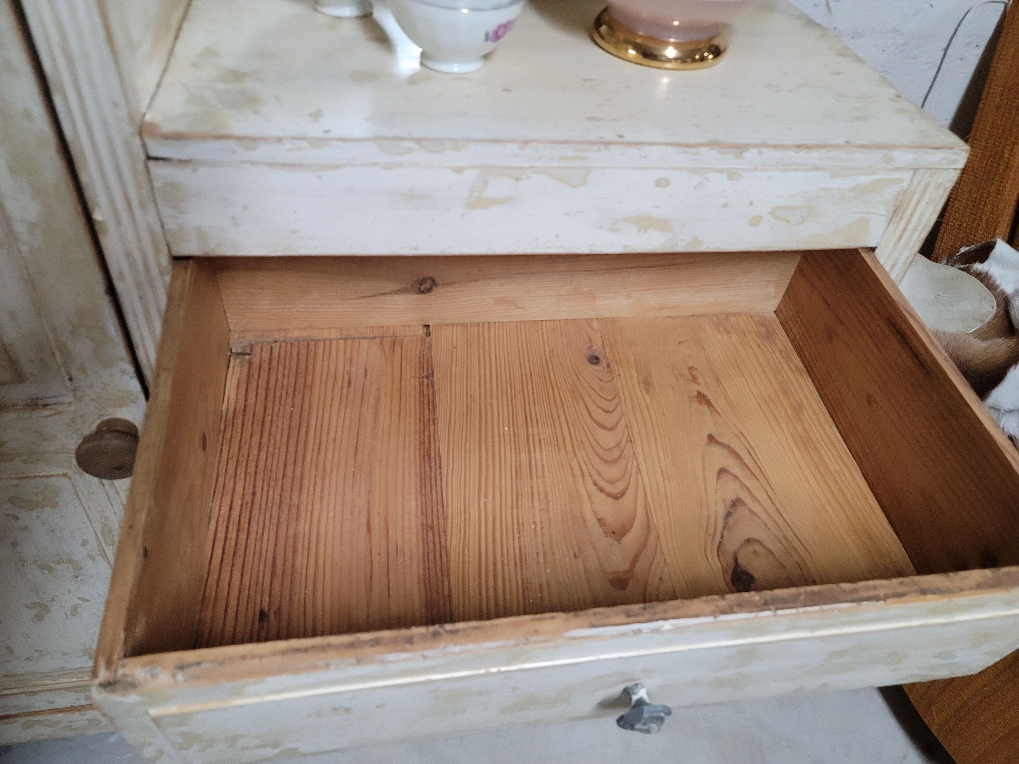 Asymmetrical vintage buffet