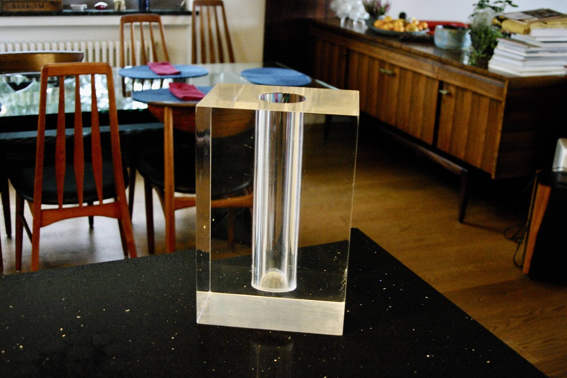 VINTAGE TRANSPARENT ALTUGLASS VASE FOR GUZZINI 1970