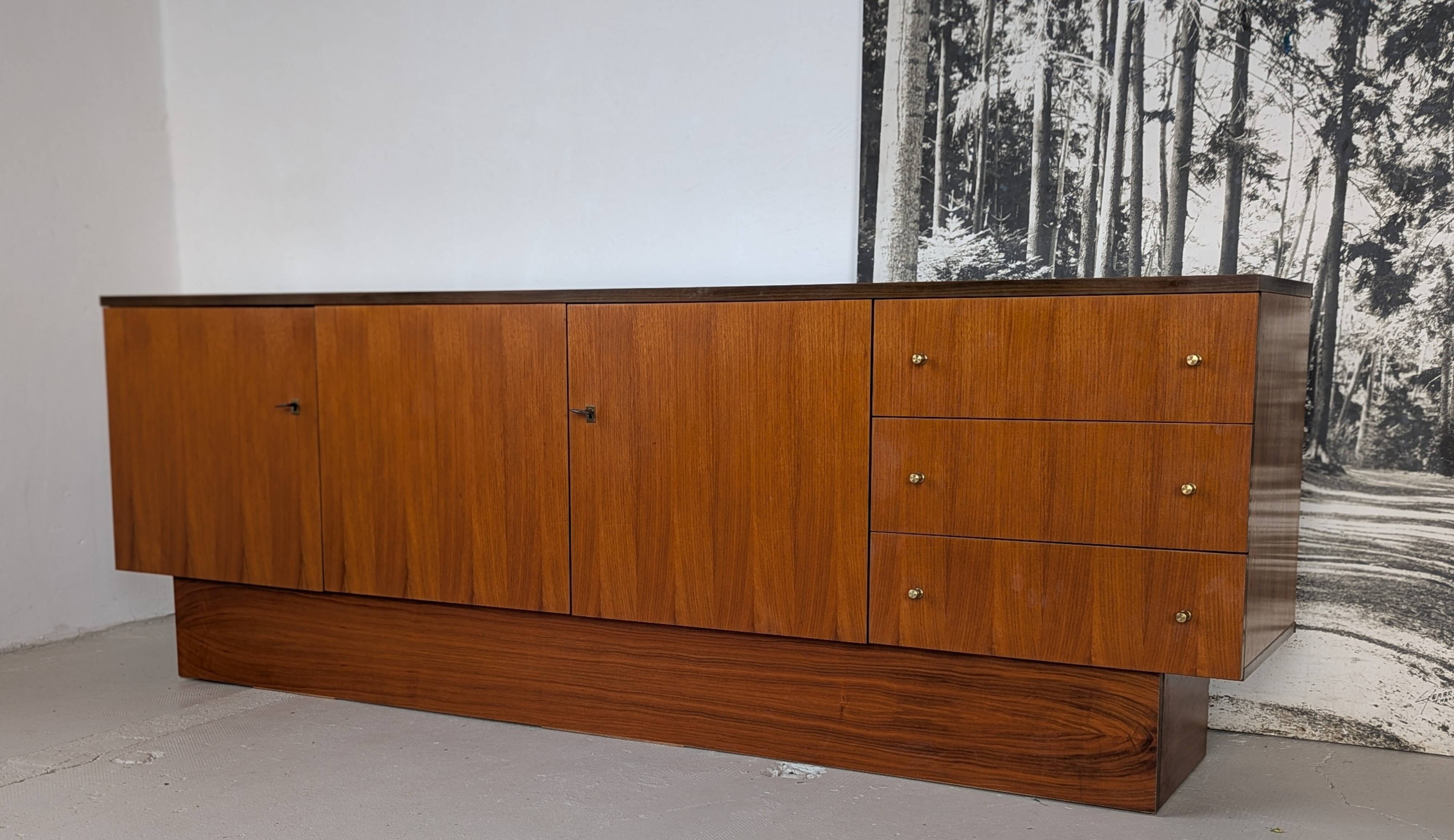 Enfilade vintage années 70