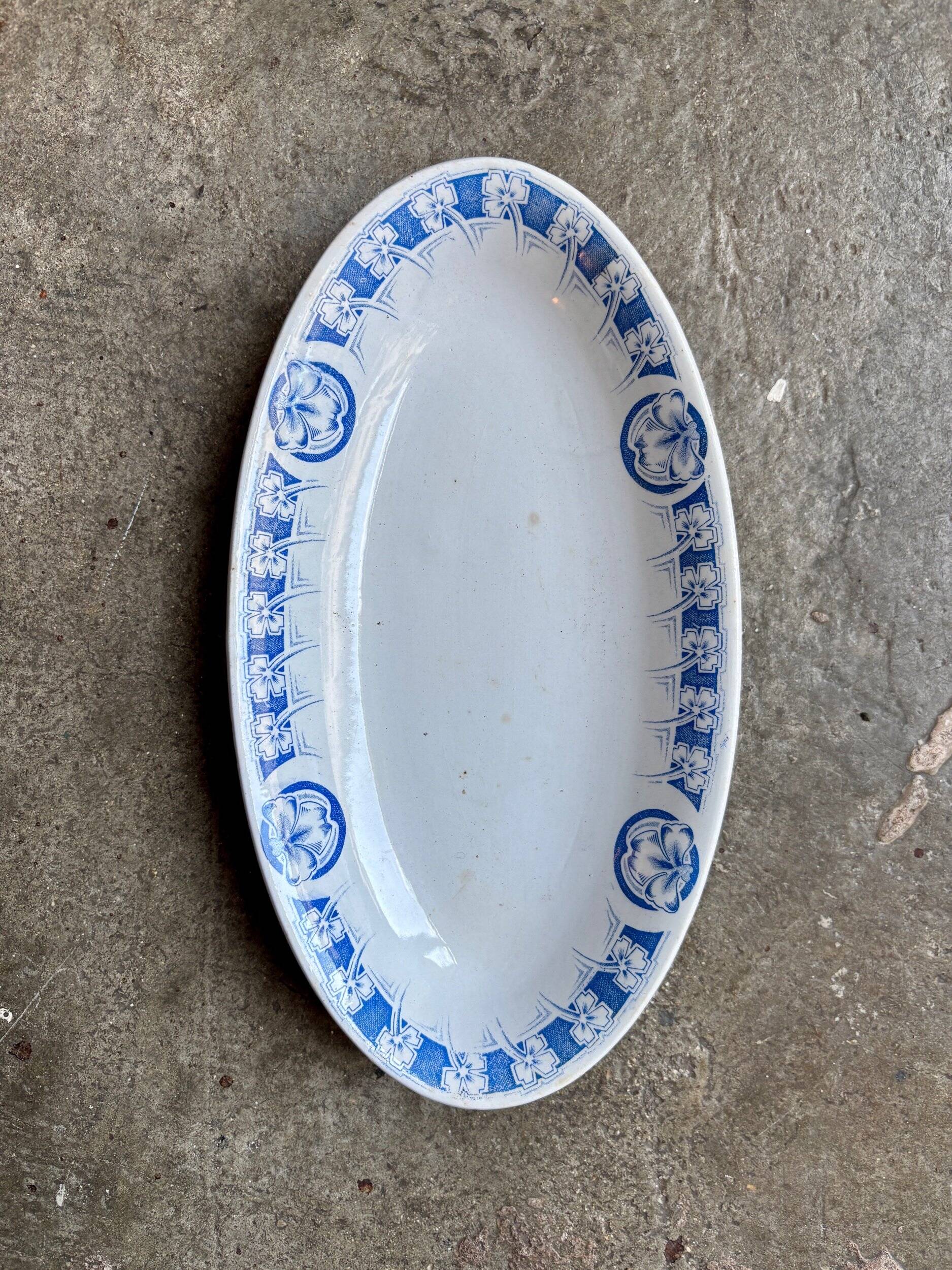 Lunéville ironware dish, "Luciole" service