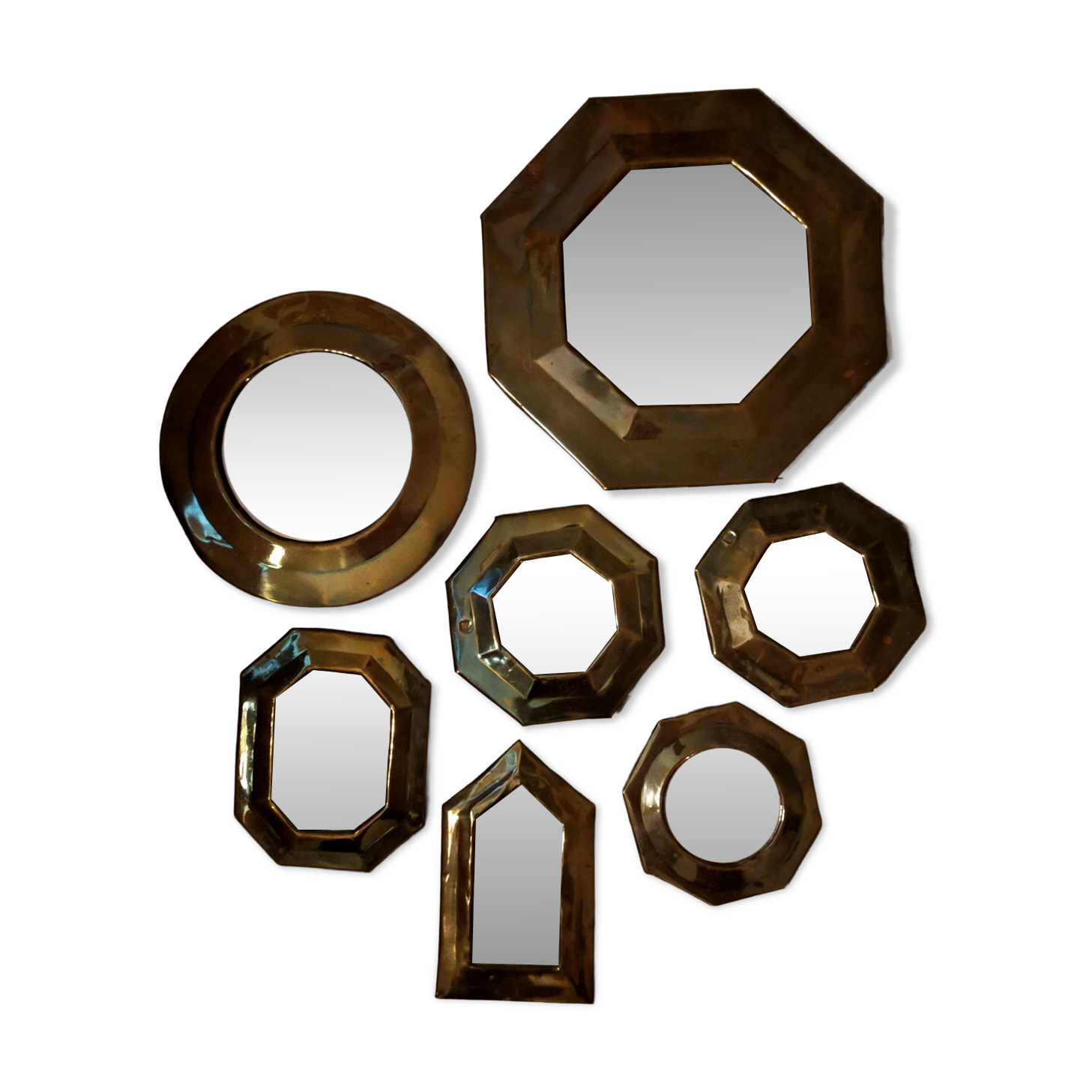Set of 7 small vintage mirrors