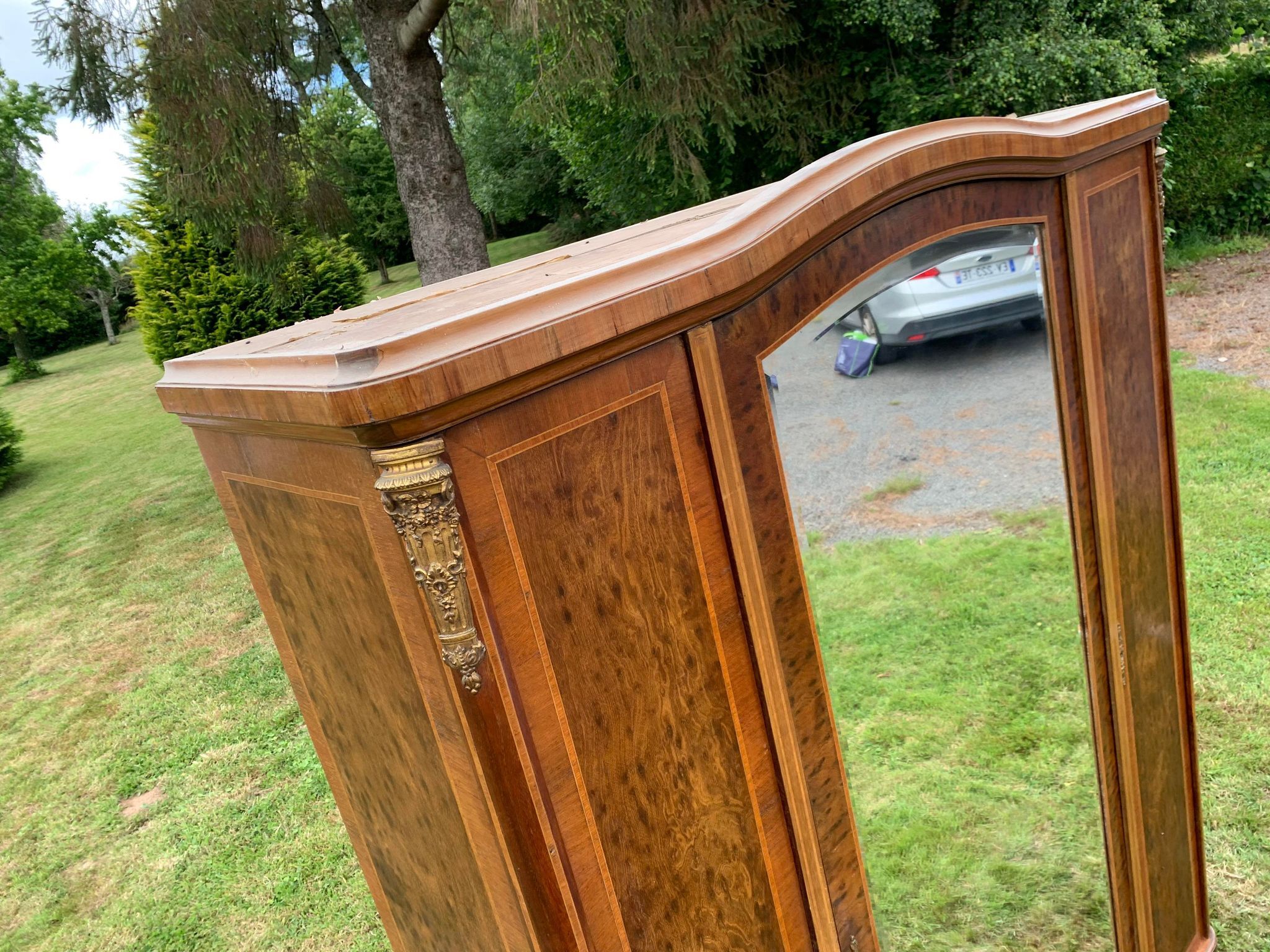Armoire 1900 avec miroir style Louis XVI