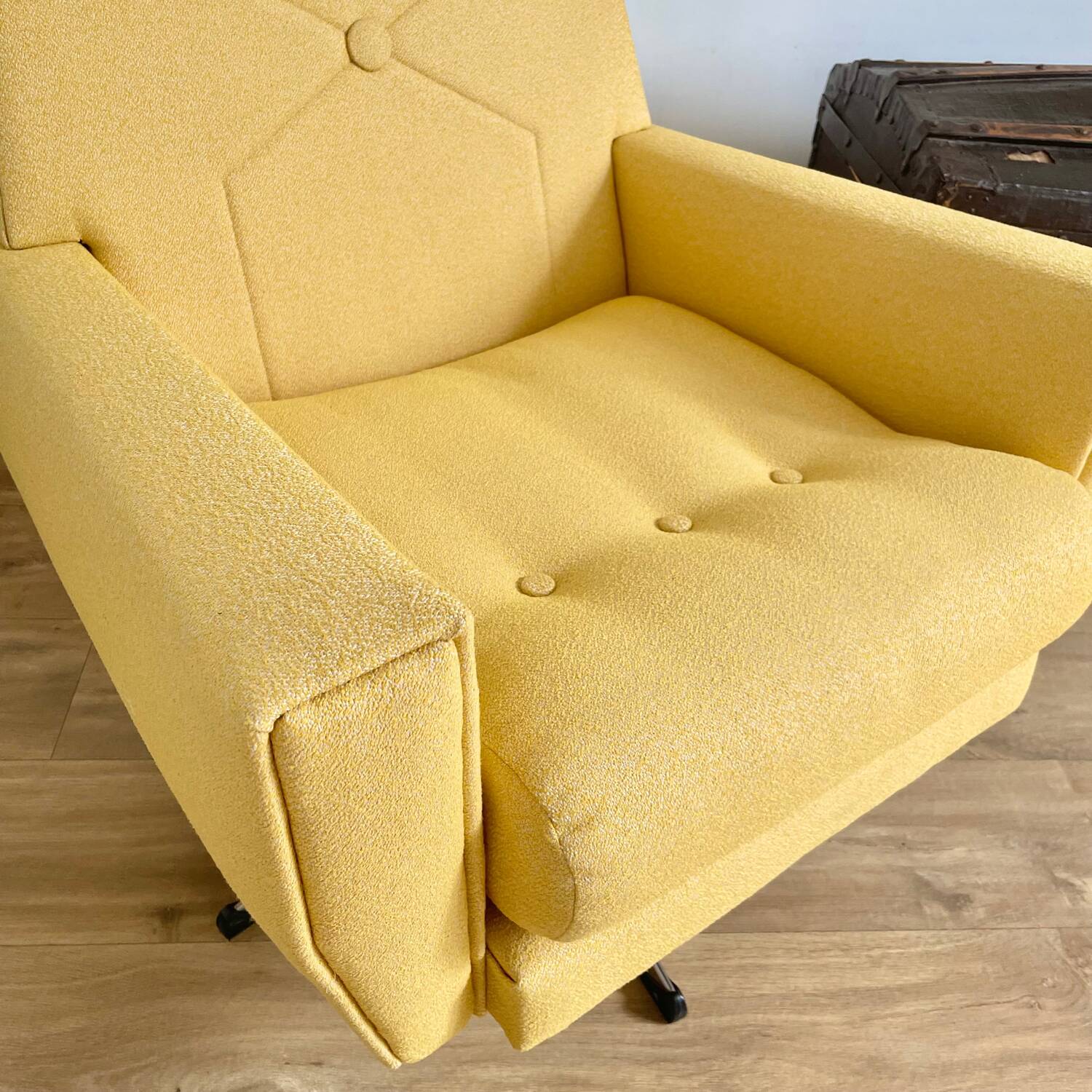 70s armchair