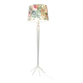 Lampe de sol décorative en fer forgé des années 950 avec abat-jour en forme de fleur